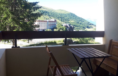 Montgellafrey Apartment | Studio 4 pers. Saint-François Longchamp 1650- At the foot of the slopes, resort center.