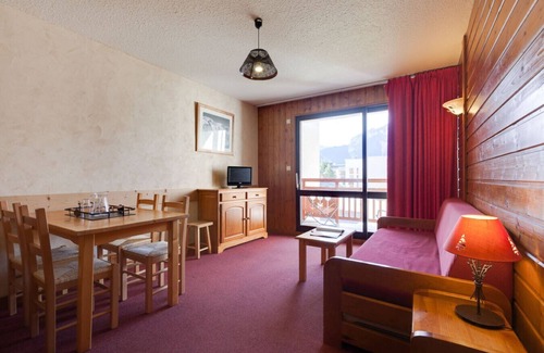 Les Deux Alpes Apartment | Studio 4 ppl near the ski staion and balcony