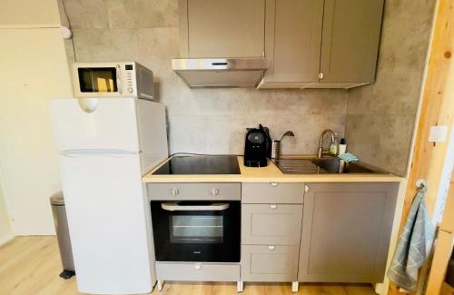 Lure Apartment | Studio 43aJJ