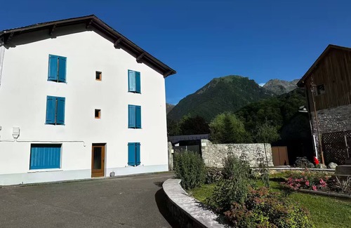 Aulus-les-Bains Apartment | Studio 5 "Aux volets bleus" Cosy studio at the foot of the Pyrenees