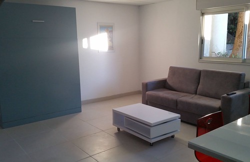 Beziers Apartment | STUDIO 50M2 with garden