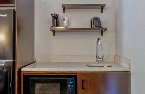 Lake Purdy Hotel | Studio 6 Extended Stay - Birmingham, AL - Medical Center