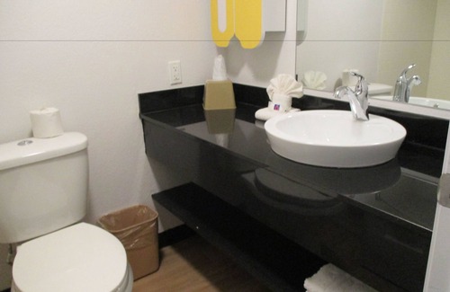 Indianapolis Hotel | Studio 6 Indianapolis, IN