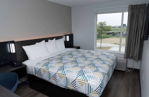 Fort Worth Hotel | Studio 6 - Lake Worth, TX