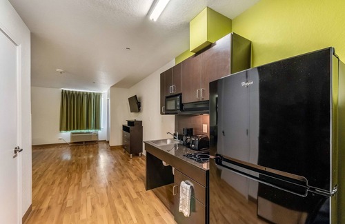 San Marcos Hotel | Studio 6 San Marcos, TX