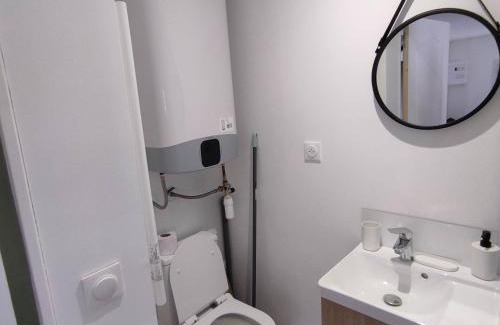 Deville-les-Rouen Apartment | Studio a 10 min de Rouen - Le Guillaume