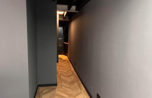 Delft Apartment | Studio aan de gracht