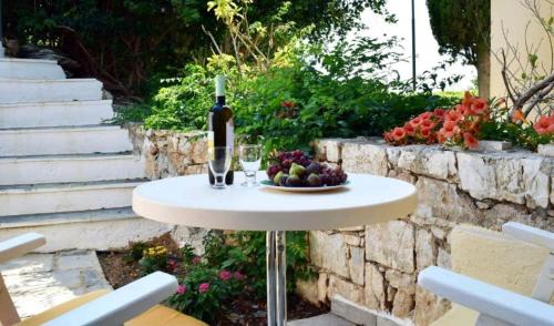 Kropia House | Studio Agia Marina Koropi