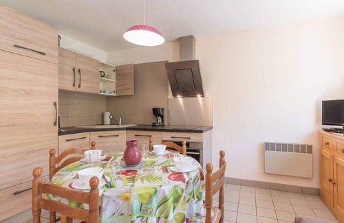 Briancon Apartment | Studio alcove near cable car in Briançon, balcony, ideal 2-4 pers