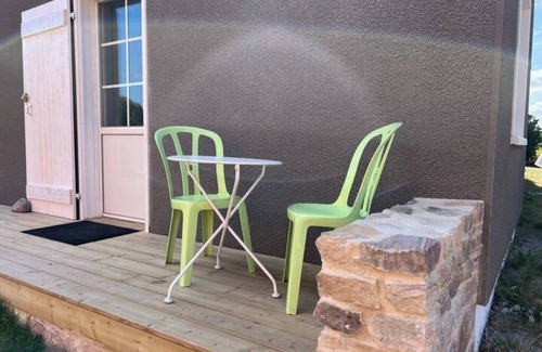 Erquy Apartment | Studio and garden 2 pers 800m from center and beach