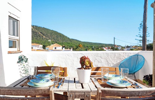 Los Canos de Meca Apartment | Studio Apartment 'Varadero Beach Penthouse' with Mountain View, Wi-Fi and Air Conditioning