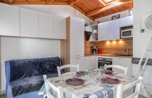 Bretignolles-sur-Mer Apartment | Studio Apartment 'Piscine Partagée' with Shared Pool, Private Terrace and Wi-Fi