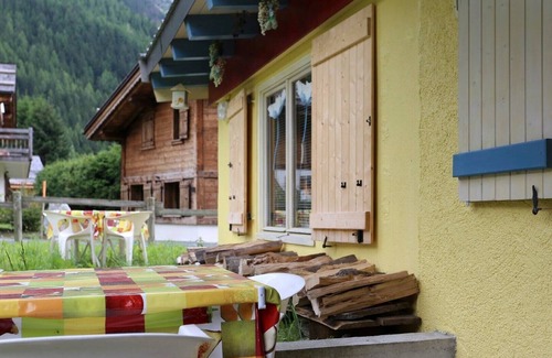 Chamonix-Mont-Blanc Apartment | STUDIO apartment in Chalet Sunshine (new)