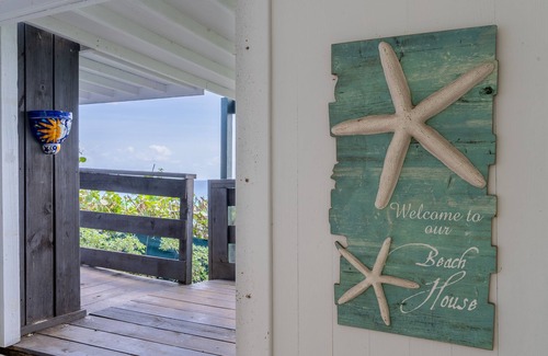 Southampton Apartment | Studio Apartment above Horseshoe Bay Beach
