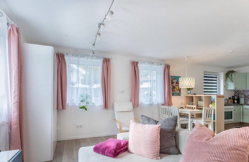 Niederbreitenbach Apartment | Studio "Apartment im Kufsteinerland" with Mountain View, Shared Terrace & Wi-Fi