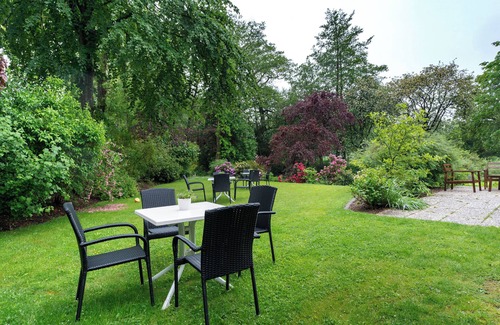 Gluecksburg Apartment | Studio Apartment 'Appartement Skagen' with Shared Garden and Wi-Fi