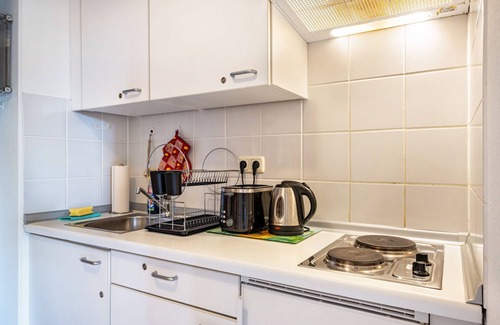 Ronnau Apartment | Studio Apartment “Bublitz” with Wi-Fi, Balcony, Sauna & Pool