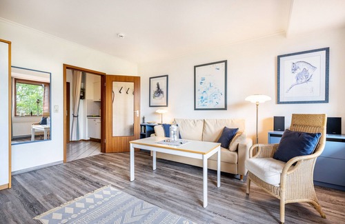 Ronnau Apartment | Studio Apartment “Bublitz” with Wi-Fi, Balcony, Sauna & Pool