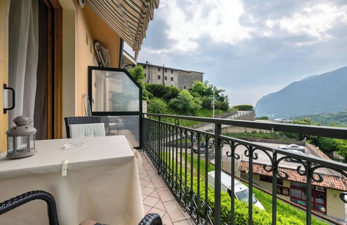 Gardola Apartment | Studio Apartment 'G and B Apartments Elena' with Mountain View, Shared Pool and Wi-Fi