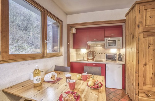 Le Grand-Bornand Apartment | Studio Apartment "Lumineux La Tournette" with Mountain View & Balcony