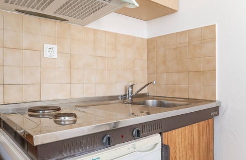 Mpatsi Apartment | Studio Apartment 'Aegeo 1' with Sea View, Wi-Fi and Air Conditioning