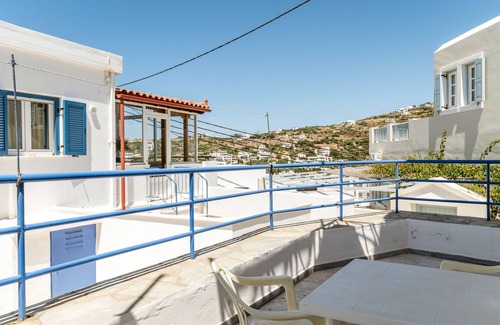 Mpatsi Apartment | Studio Apartment 'Aegeo 1' with Sea View, Wi-Fi and Air Conditioning