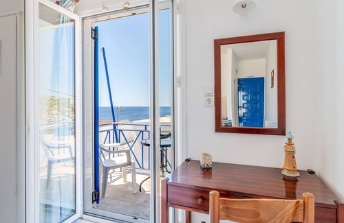 Mpatsi Apartment | Studio Apartment 'Aegeo Twin' with Balcony, Wi-Fi and Air Conditioning