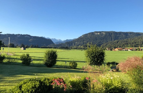 Bolsterlang Apartment | Studio Apartment 'Appartement Braun 3' with Mountain View, Balcony and Wi-Fi