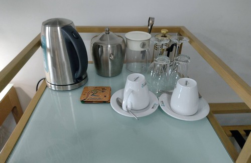 Darwin City Centre House | Studio Apartment, Balcony, Harbour & City View