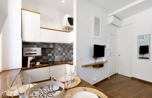 Portofino Apartment | Studio Apartment 'Casa Gege with Free Parking' with Sea View, Wi-Fi and Air Conditioning