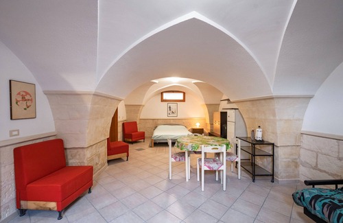 Muro Leccese House | Studio Apartment 'Dell'Angelo' with Wi-Fi