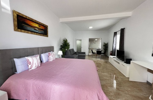 Canical Apartment | Studio Apartment 'Estúdio Home Away From Home' with Wi-Fi