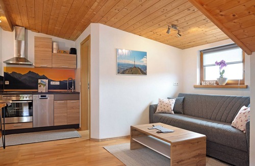Wagneritz Apartment | Studio Apartment 'Ferienwohnung Wendelinus' with Mountain View, Shared Terrace and Wi-Fi