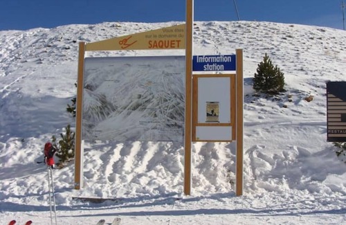 Ax-les-Thermes Apartment | Studio Apartment "Cabine Ax Les 3 Domaines"