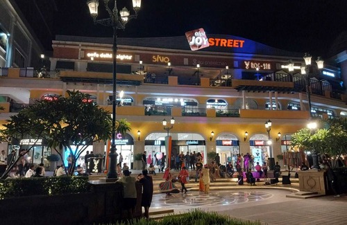 Gurugram Apartment | Studio Apartment in a Mall