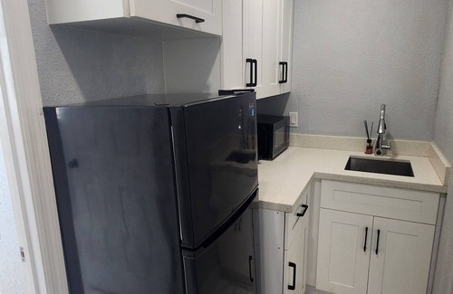 West Little River Apartment | Studio Apartment in Miami