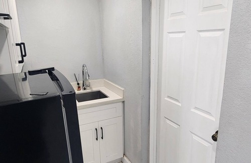 West Little River Apartment | Studio Apartment in Miami