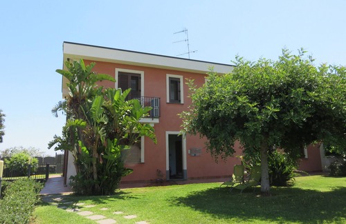 Santa Tecla Apartment | Studio apartment in residence, sea view, swimming pool, parking, wi-fi