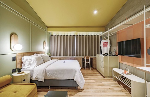 Las Lomas I Apartment | Studio apartment in the heart of Provence with kitchenette and sofa bed