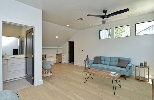 Chestnut House | Studio Apartment in trendy East Austin neighborhood