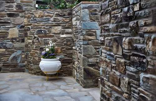 Gavrio Apartment | Studio Apartment 'Irene 2 Deluxe Double 5' with Shared Terrace, Wi-Fi and Air Conditioning