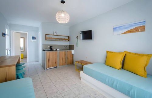 Gavrio Apartment | Studio Apartment 'Irene 5 Standard Double 2' with Sea View, Wi-Fi and Air Conditioning