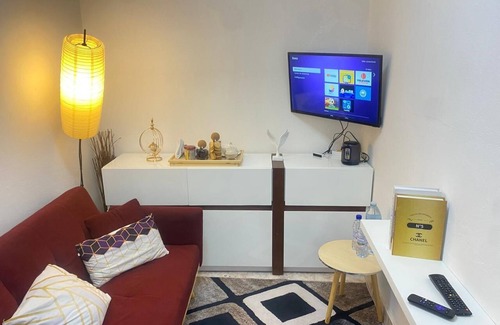 Lubango Apartment | Studio apartment, living room, bathroom