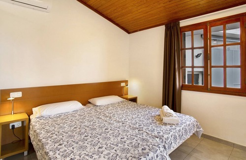 Mogan Apartment | Studio Apartment "Paraíso del Molinero Alto" with Shared Pool and Private Open Terrace