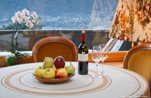 Merano Apartment | Studio Apartment 'Spiess' with Mountain View, Shared Pool and Wi-Fi