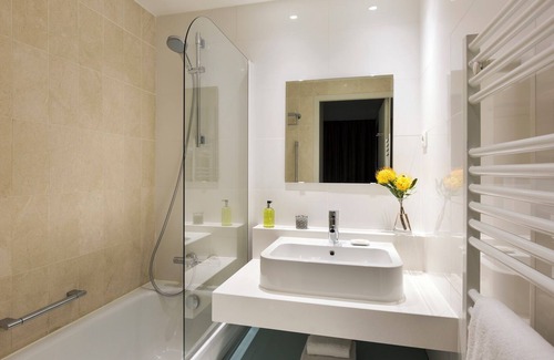 2nd Arrondissement Apartment | STUDIO APARTMENT WITH AIRCON IN OPERA