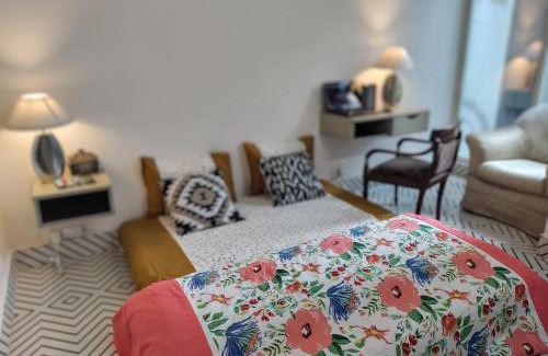 Noida Apartment | Studio Apartment with Green Lawn