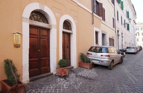 Trastevere Apartment | Studio apartment with pool in Trastevere