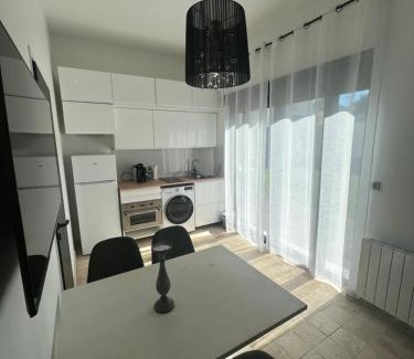 Rosny-sous-Bois Apartment | Studio Appart 35m