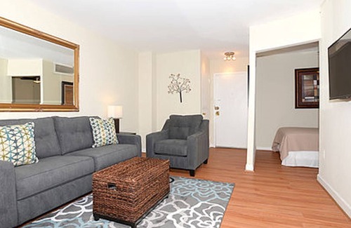 Rosslyn Apartment | Studio, Arlington's best location